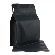 black side gusset bag with zipper